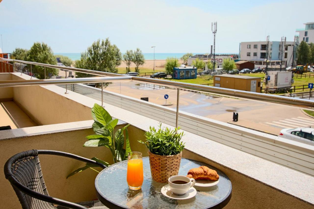Fratelli Apartments Summerland Mamaia Kültér fotó