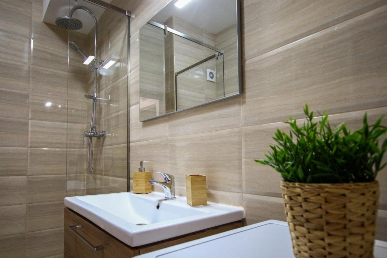 Fratelli Apartments Summerland Mamaia Kültér fotó